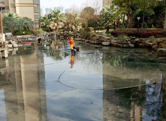 新化景观池淤泥清理